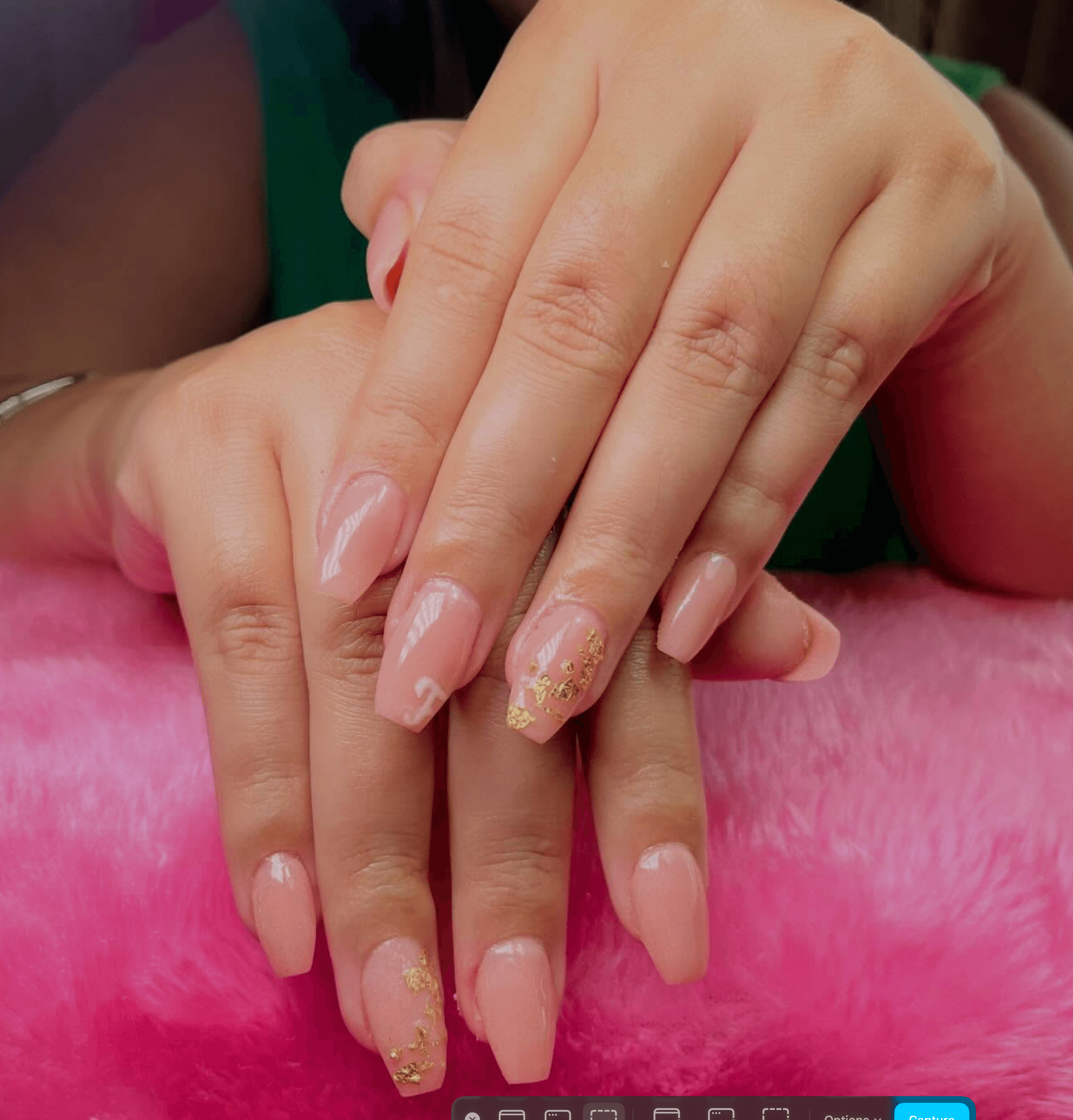 unas — Dolls Coiffure