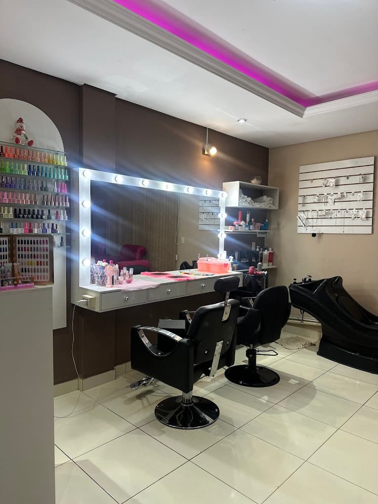 Salon interior — Dolls Coiffure